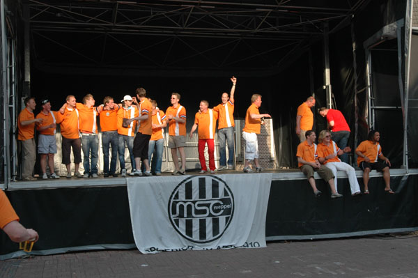 Kamp. 06 (3) 105
