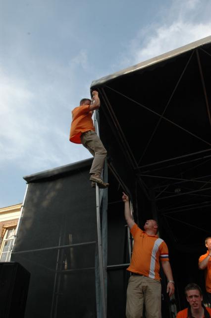 Kamp. 06 (3) 121