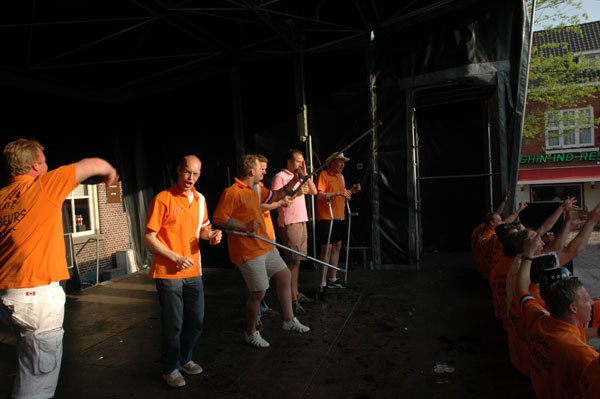Kamp. 06 (3) 135