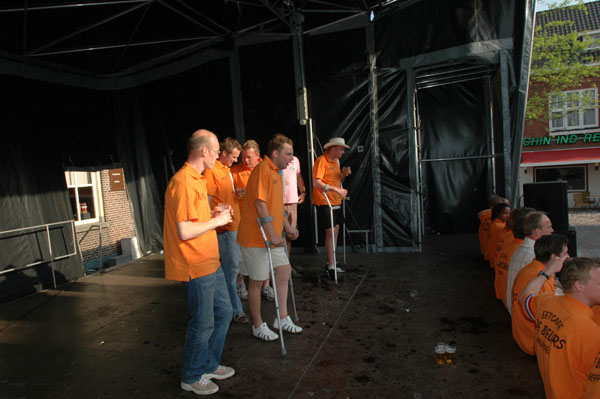 Kamp. 06 (3) 136