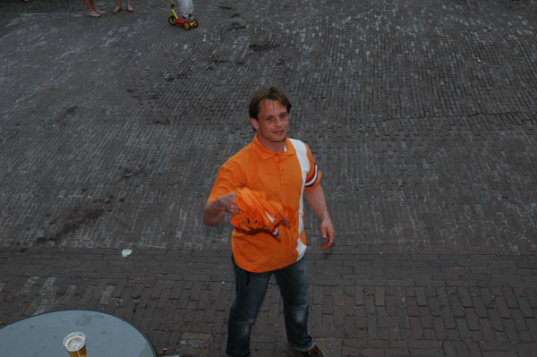 Kamp. 06 (3) 137