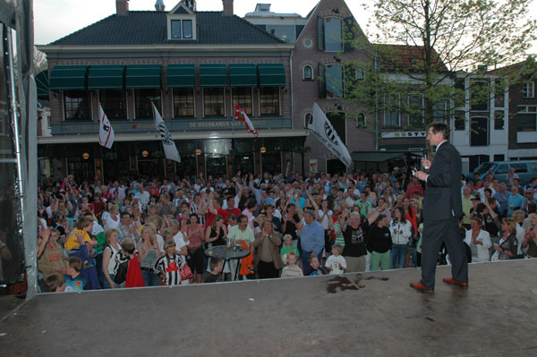 Kamp. 06 (3) 213