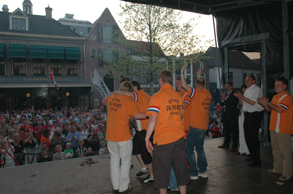 Kamp. 06 (3) 240
