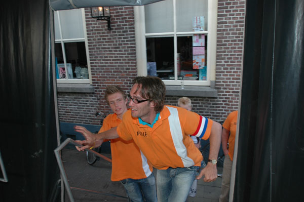 Kamp. 06 (3) 270