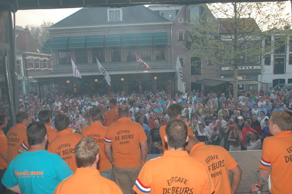 Kamp. 06 (3) 301