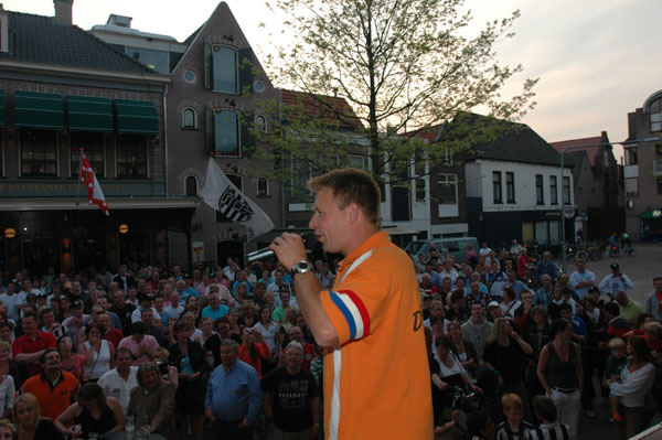 Kamp. 06 (3) 307