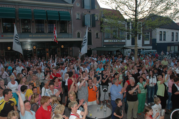 Kamp. 06 (3) 334
