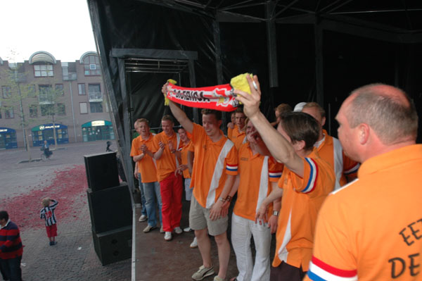 Kamp. 06 (3) 335