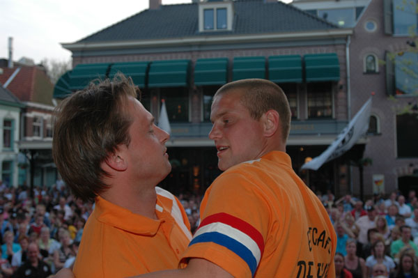 Kamp. 06 (3) 345