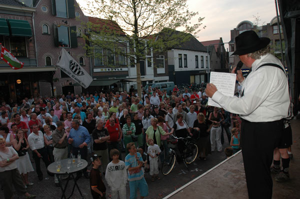 Kamp. 06 (3) 372