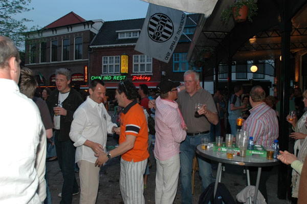 Kamp. 06 (3) 383