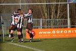 Mark wordt geknuffelt. 1-0 056kopie