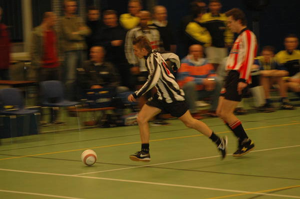 Weer tegenstander te laat 121kopie