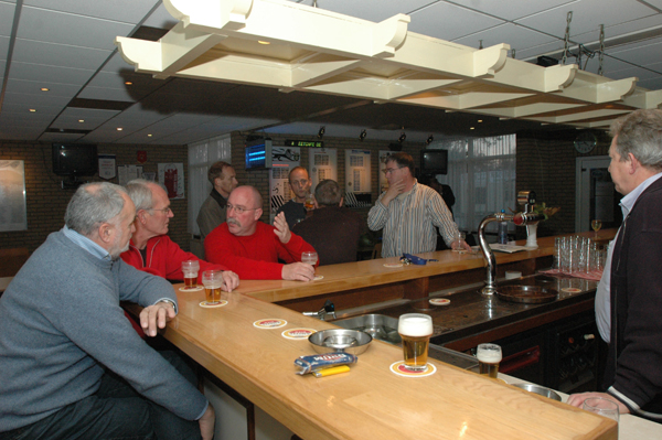 Opl.kleedk. na renovatie 052.jpg aan de bar
