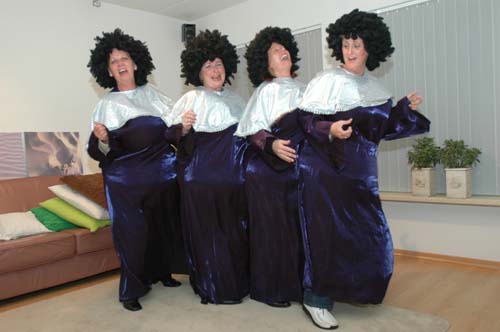 4 dikke dames Revue MSC 95 jaar 023 filteredkopie