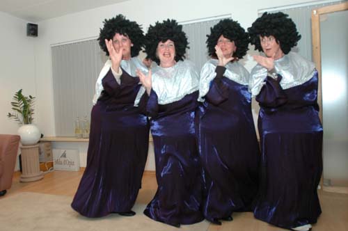 4 dikke dames Revue MSC 95 jaar 025 filteredkopie