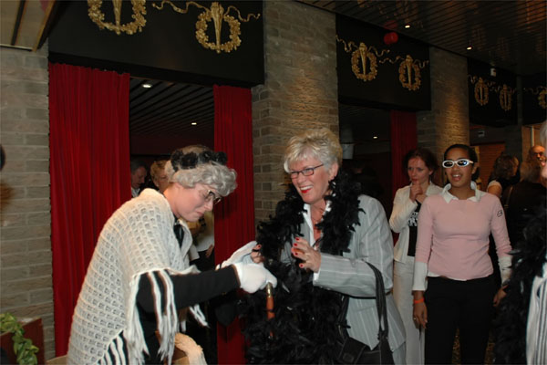 Revue ''Zo zwart wit kan het ook'' MSC 95 jaar 076 filtered