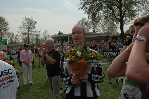 Kamp. 06 225