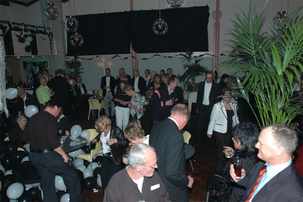 Revue ''Zo zwart wit kan het ook'' MSC 95 jaar (2) 136 filtered
