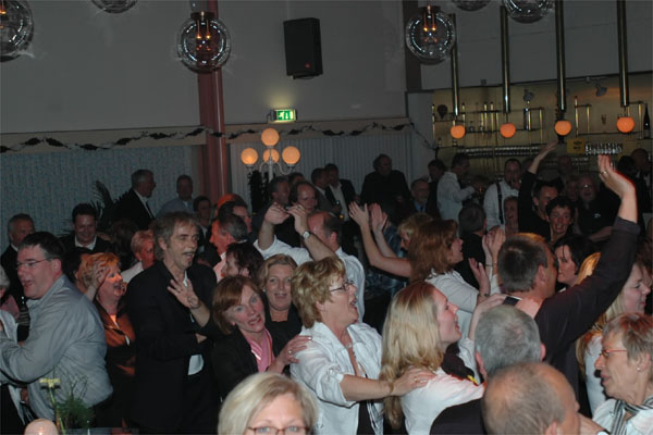 Revue ''Zo zwart wit kan het ook'' MSC 95 jaar (2) 156 filtered