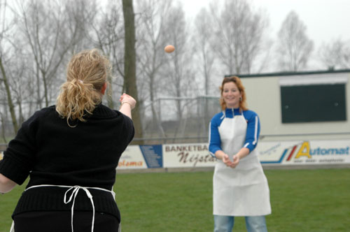 Ook de mama's vinden spelletjes leuk!