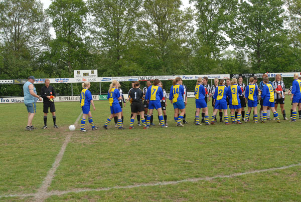Dames 1 Kamp. 002