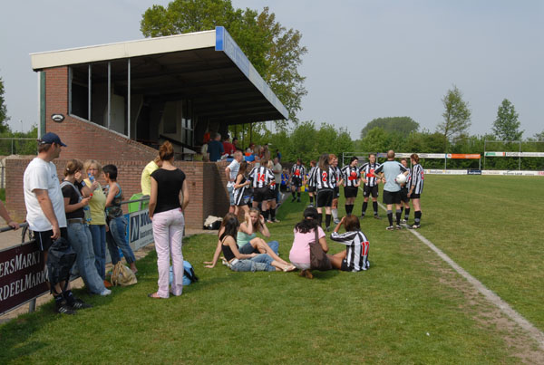 Dames 1 Kamp. 042
