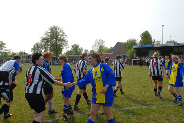 Dames 1 Kamp. 110