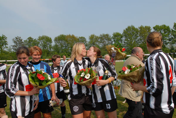 Dames 1 Kamp. 127