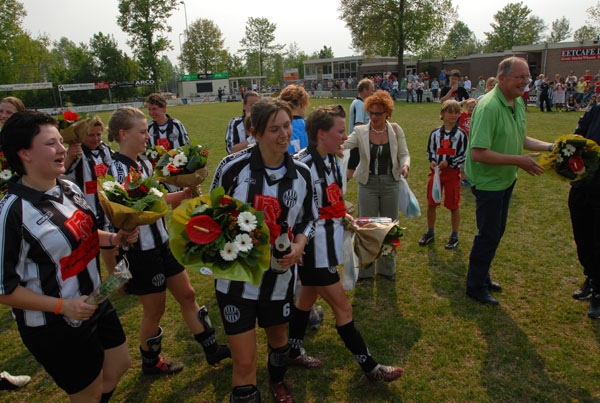 Dames 1 Kamp. 143