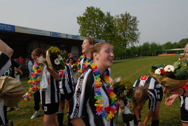 Dames 1 Kamp. 166